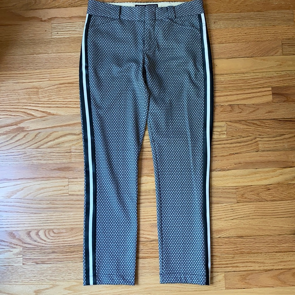 Patterned Ankle Pant